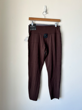 Load image into Gallery viewer, Athletic Pants Size Large
