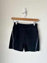 Load image into Gallery viewer, Athletic Shorts Size Medium
