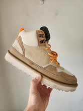 Load image into Gallery viewer, Uggs Boots Womens 10
