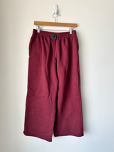 Load image into Gallery viewer, Edikted Athletic Pants Size Medium
