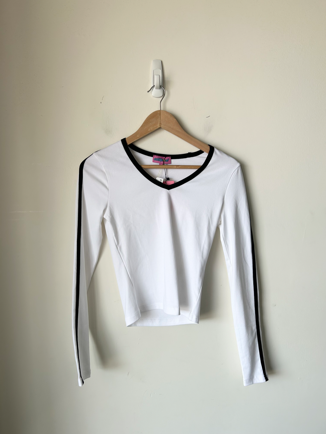 Edikted Long Sleeve T-Shirt Size Small