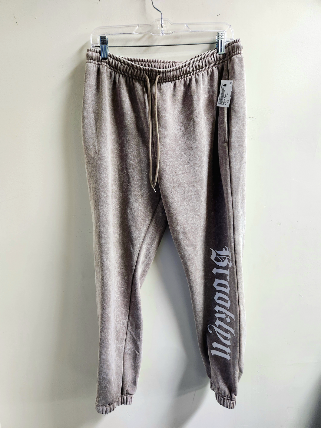 Fashion Nova Athletic Pants Size Large