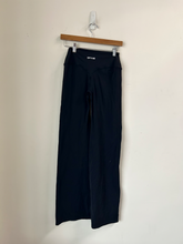 Load image into Gallery viewer, Athletic Pants Size Large
