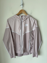 Load image into Gallery viewer, Nike Athletic Jacket Size Medium
