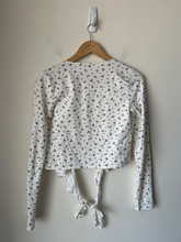 Load image into Gallery viewer, Brandy Melville Long Sleeve T-Shirt Size Small

