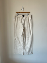 Load image into Gallery viewer, Fabletics Athletic Pants Size Large
