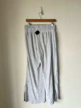 Load image into Gallery viewer, Lululemon Athletic Pants Size Medium
