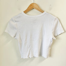 Load image into Gallery viewer, Pac Sun T-Shirt Size Small
