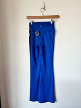 Load image into Gallery viewer, Gilley Hicks Athletic Pants Size Extra Small
