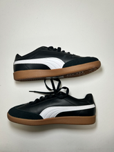 Load image into Gallery viewer, Puma Casual Shoes Womens 8
