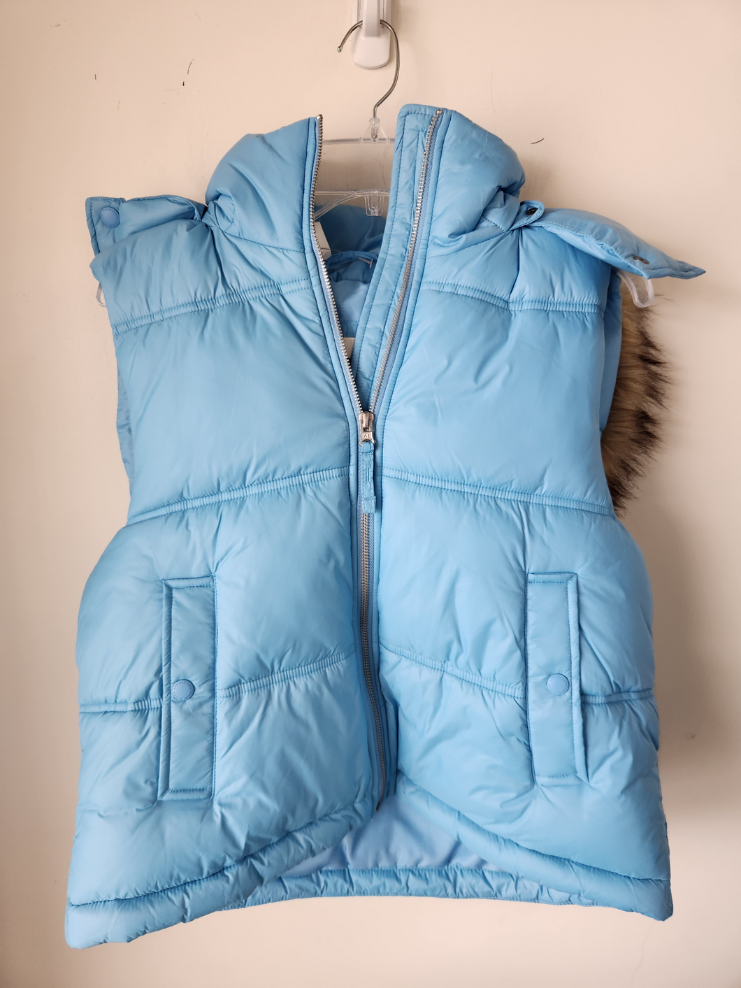 American Eagle Heavy Outerwear Size Medium