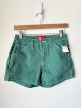 Load image into Gallery viewer, Dickies Shorts Size 1
