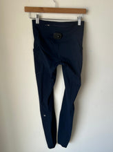 Load image into Gallery viewer, Lululemon Athletic Pants Size Small
