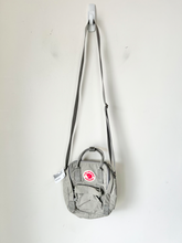 Load image into Gallery viewer, Purse
