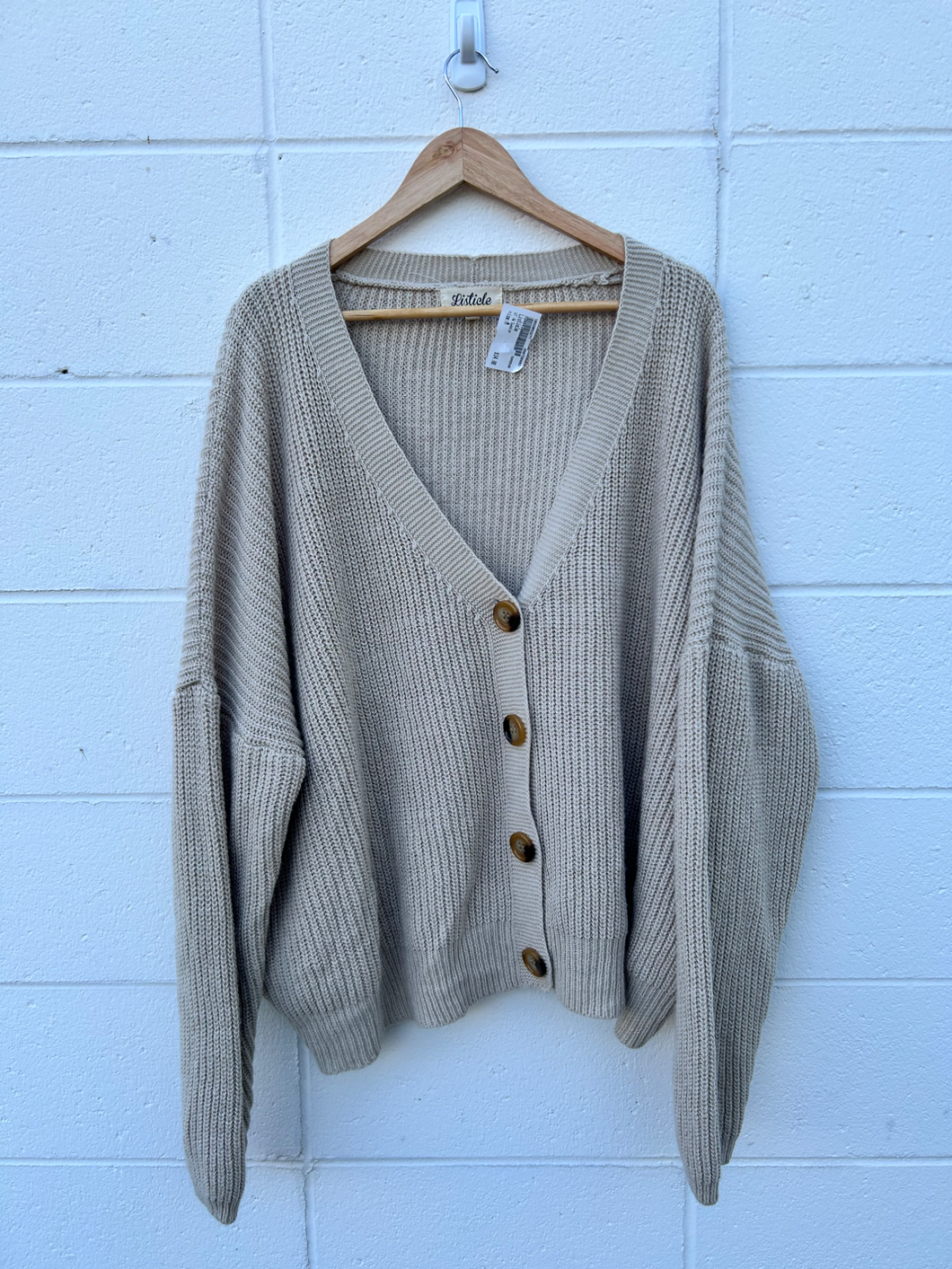 Listicle Sweater Size Medium