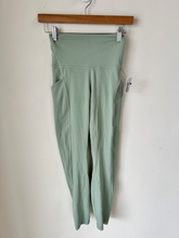 Load image into Gallery viewer, Lululemon Athletic Pants Size 3/4 (27)
