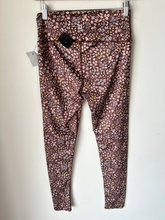 Load image into Gallery viewer, Athleta Athletic Pants Size Medium
