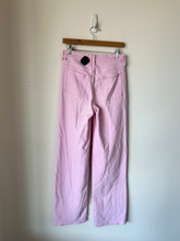 Load image into Gallery viewer, Old Navy Pants Size Small
