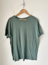 Load image into Gallery viewer, Aerie T-shirt Size Small
