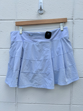 Load image into Gallery viewer, Lulu Lemon Athletic Shorts Size 9/10
