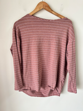 Load image into Gallery viewer, Lulu Lemon Long Sleeve Top Size Medium
