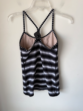 Load image into Gallery viewer, Lululemon Athletic Top Size Small
