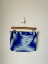 Load image into Gallery viewer, Tank Top Size Medium
