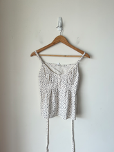 Load image into Gallery viewer, Brandy Melville Tank Top Size Small
