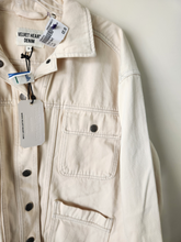 Load image into Gallery viewer, Velvet Heart Outerwear Size Medium
