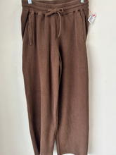 Load image into Gallery viewer, House Of Harlow Pants Size Small
