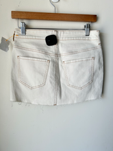 Load image into Gallery viewer, Pac Sun Short Skirt Size Extra Small
