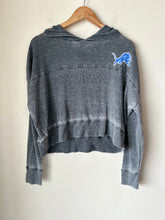 Load image into Gallery viewer, Sweatshirt Size Large
