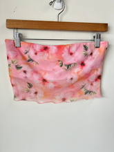 Load image into Gallery viewer, Princess Polly Tank Top Size Medium
