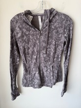 Load image into Gallery viewer, Lululemon Athletic Jacket Size Small
