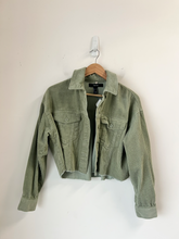Load image into Gallery viewer, Forever 21 Outerwear Size Small
