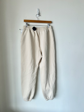 Load image into Gallery viewer, Comfrt Athletic Pants Size Medium
