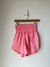 Load image into Gallery viewer, Nike Athletic Shorts Size Small
