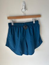 Load image into Gallery viewer, Nike Athletic Shorts Size Medium
