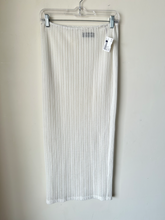 Load image into Gallery viewer, White Fox Long Skirt Size Small
