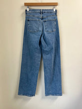 Load image into Gallery viewer, Old Navy Denim Size 0 (24)
