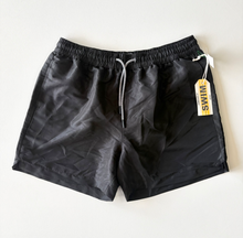 Load image into Gallery viewer, Forever 21 Mens Swimwear Size Large
