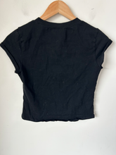 Load image into Gallery viewer, White Fox T-Shirt Size Medium
