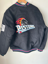 Load image into Gallery viewer, Jordan Craig Heavy Outerwear Size Extra Large
