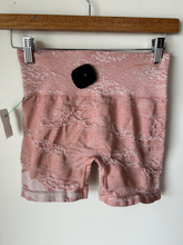 Load image into Gallery viewer, Gym Shark Athletic Shorts Size Small
