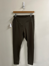 Load image into Gallery viewer, Lulu Lemon Athletic Pants Size Small
