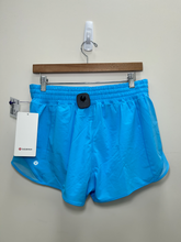 Load image into Gallery viewer, Lulu Lemon Athletic Shorts Size 9/10
