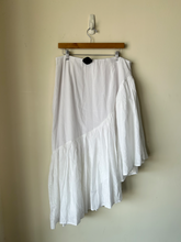 Load image into Gallery viewer, Abercrombie &amp; Fitch Long Skirt Size Large
