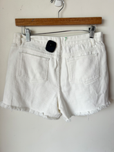 Load image into Gallery viewer, Pol Shorts Size Medium
