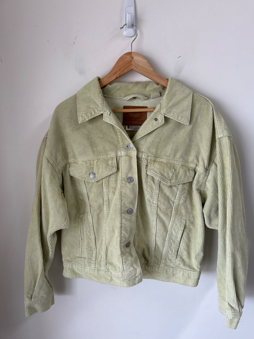 Levi Outerwear Size Medium