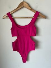 Load image into Gallery viewer, Garage Womens Tops Bodysuit Size Small
